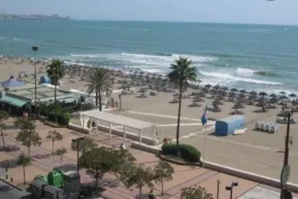 Beautiful Penthouse Solarium In Boliches Beach فوينخيرولا المظهر الخارجي الصورة